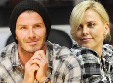 Charlize Theron 'dung hang' David Beckham hinh anh