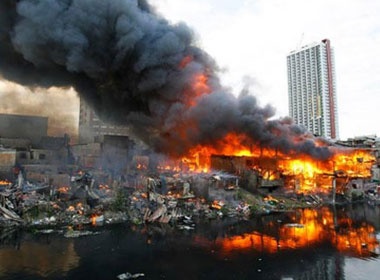 'Giac lua' thieu rui mot khu o chuot o Philippines hinh anh