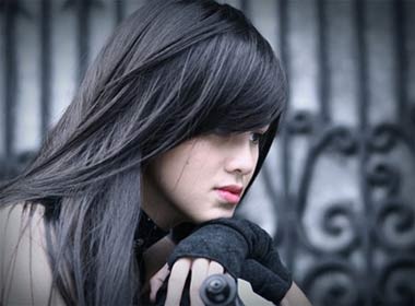 Co nang xinh dep va bo suu tap giai thuong hinh anh