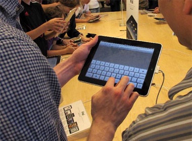 iPad ban duoc 1 trieu may chi trong 28 ngay hinh anh