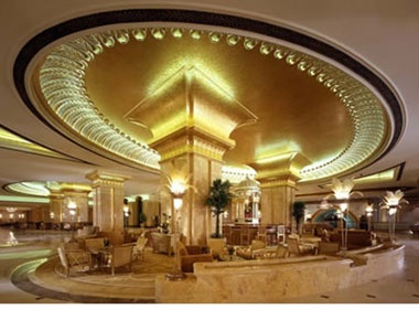 Ngam khach san dat vang xa hoa nhat the gioi hinh anh