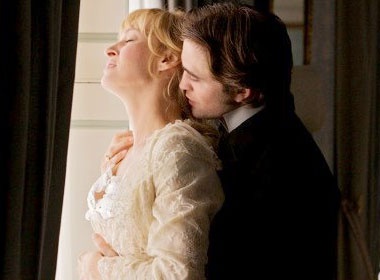 Robert Pattinson quyen ru 'may bay ba gia' hinh anh