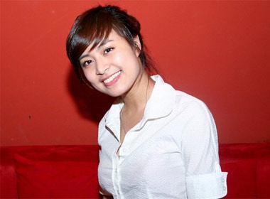 Hoang Thuy Linh: 'Khong bao gio dam khieu khich khan gia' hinh anh