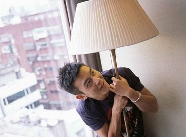 Tran Quan Hy nong bong tren Esquire hinh anh