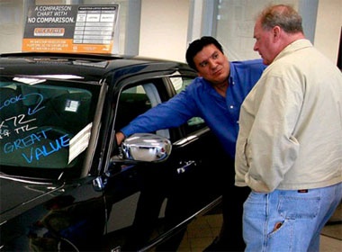 Nhung sai lam thuong gap khi mua xe moi hinh anh