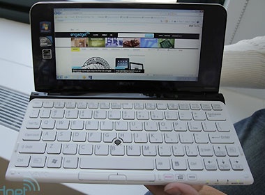 Can canh Sony Vaio P moi hinh anh