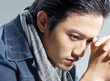 Quy Binh lam giam khao casting hinh anh