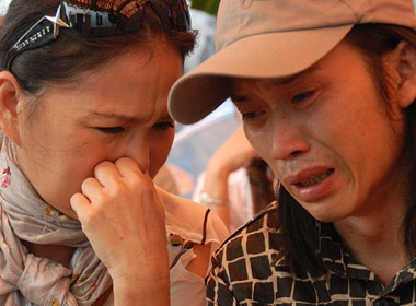 Nhung giot nuoc mat trong dam tang Huu Loc hinh anh