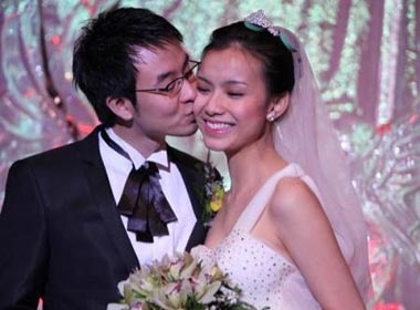 Hoa hau Thuy Lam se sinh con trai hinh anh