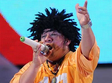 Hieu Hien 'choi' hip hop hinh anh