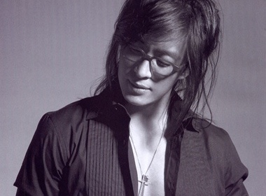 Bae Yong Joon ban khoan chon vai moi hinh anh