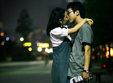 Gioi tre Han no nuc... di nha nghi mung le truong thanh hinh anh