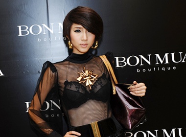 Ngoc Quyen ao mong di du tiec hinh anh