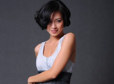 Vi sao Ngo Thanh Van vang bong san khau ca nhac? hinh anh