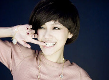 Tu Hy De 'kiem hang' Chau Kiet Luan hinh anh