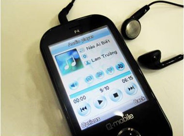 Q-mobile P4 - cham nhe de cam nhan hinh anh