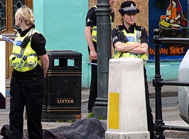 Tai xe xa sung tren pho, 12 nguoi thiet mang hinh anh