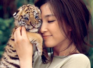 Ly Bang Bang dua voi ho hinh anh