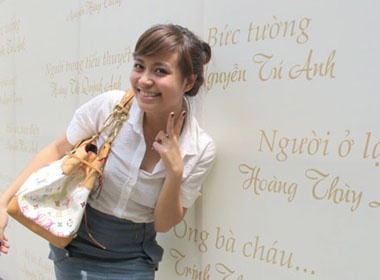 Ngam Hoang Thuy Linh trong le tot nghiep hinh anh