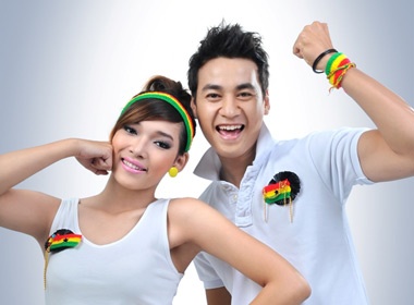 Ngoc Thuan manh me cung thoi trang World Cup hinh anh