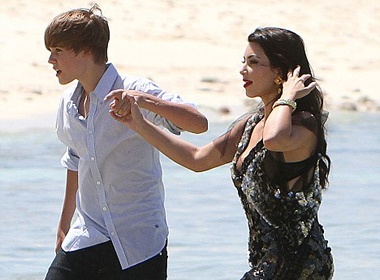 Justin Bieber hen ho Kim sieu vong ba? hinh anh