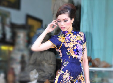 Quach An An duyen dang ao dai hinh anh