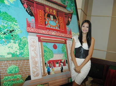 Huong Giang keu goi mua tranh lam tu thien hinh anh