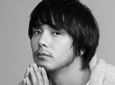 Vi sao Park Yong Ha tu tu? hinh anh