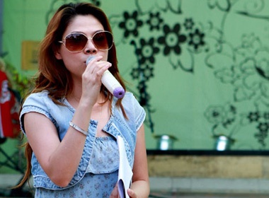 Ngam Thanh Thao lam bau show hinh anh