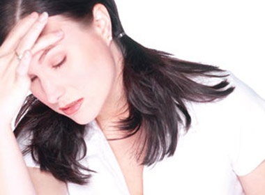 Uc che vi con chong 'xau nguoi xau ca net' hinh anh