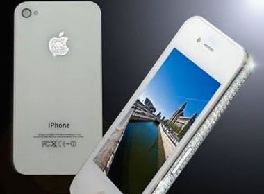 iPhone 4 mau trang dinh kim cuong hinh anh