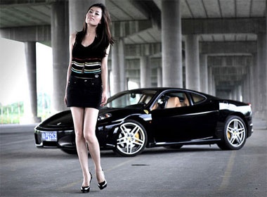Chan dai quyen ru ben Ferrari F430 den tuyen hinh anh
