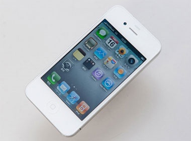 Dep hut hon iPhone 4 mau trang hinh anh