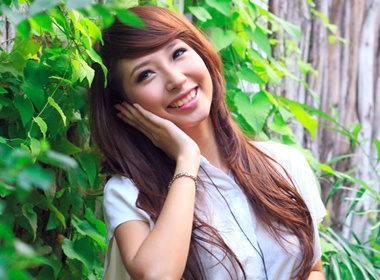 Khong Tu Quynh ma hong xinh xan hinh anh