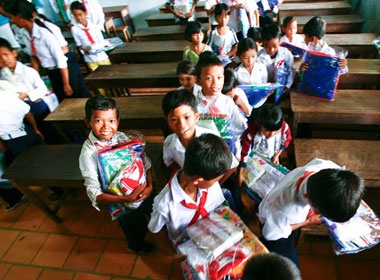 Nghich ly khi tang hoc phi hinh anh