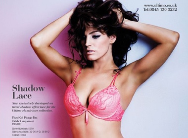 Kelly Brook khoe vong mot 'khung' hinh anh