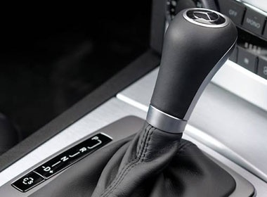 Mercedes-Benz phat trien hop so tu dong 9 cap hinh anh