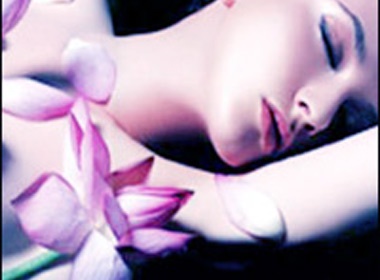 Cung chuyen gia cham soc lan da ngay he hinh anh