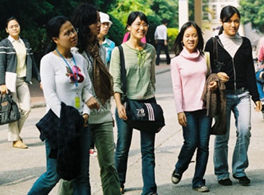 Xuat hien trao luu 'ra rieng' cua gioi tre hinh anh