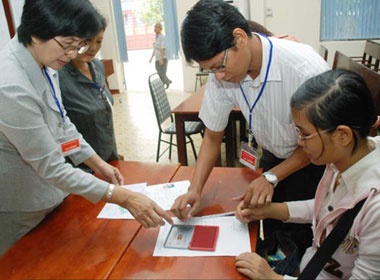 Nhieu truong DH dieu dung vi 'khat' sinh vien hinh anh