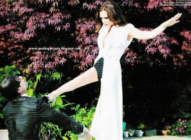 Ngam Victoria Beckham 'hanh ha' phai manh hinh anh