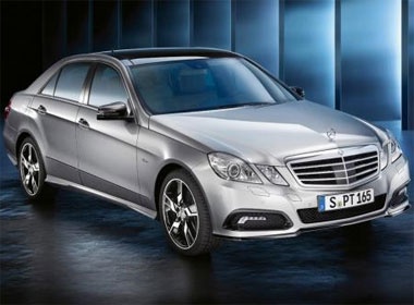 Mercedes se soan ngoi Lexus tai My hinh anh