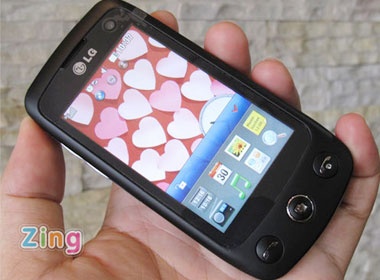 Dien thoai 'hot' gia re danh cho teen hinh anh