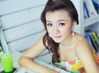 Xuan Mai gap 'su co' tren san khau hinh anh