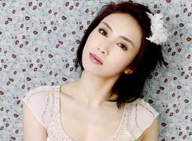 Le Tu khong muon con giong minh hinh anh