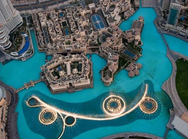 Lung linh dai phun nuoc lon nhat the gioi o Dubai hinh anh