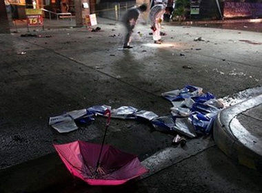 Bom no rung chuyen san bay Philippines hinh anh