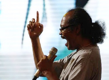 Y Moan: Ca dem chup oxy va... thuc trang vi hanh phuc hinh anh