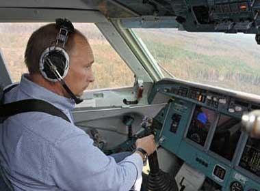 Putin dich than lai may bay di dap chay rung hinh anh