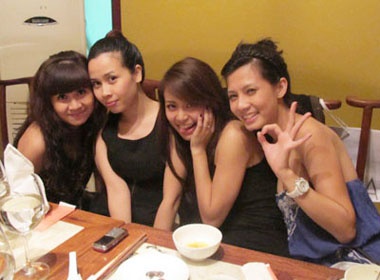 Hoang Thuy Linh don sinh nhat tuoi 22 hinh anh